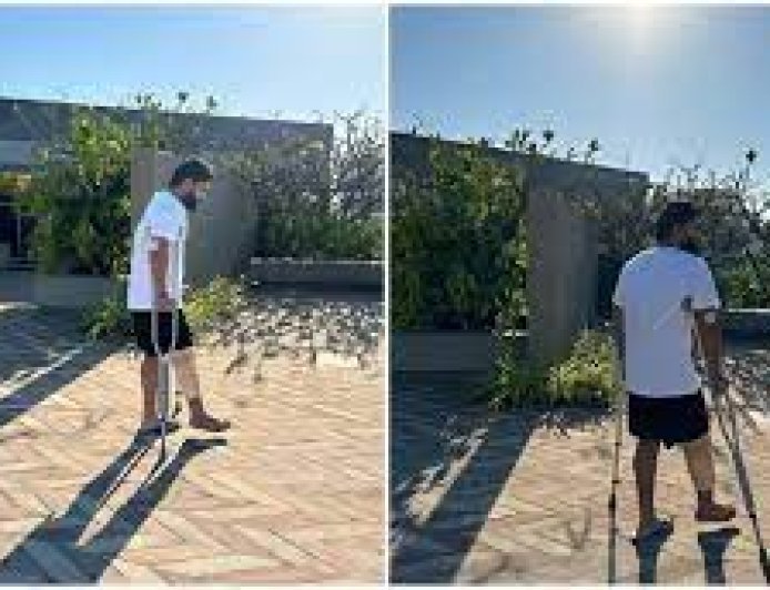 6 सप्ताह बाद हॉस्पिटल से बाहर निकल कर चलते नजर आए ऋषभ पंत, फोटो शेयर कर लिखा -'एक कदम आगे, एक कदम स्ट्रॉन्गर, एक कदम बेहतर'