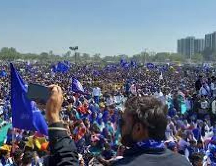 भोपाल में  भीम आर्मी का शक्ति प्रदर्शन, जानिये MP में इसका कितना असर ?